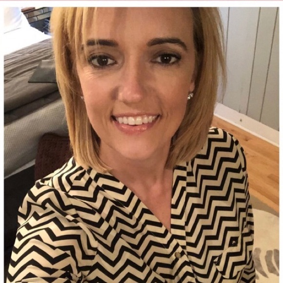 💛 Welcome to my closet! Shop Buy Anytime!💛 - Picture 6 of 8